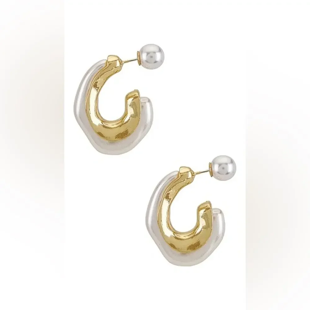 8 Other Reasons x Revolve Otter Pearl Hoop Gold Women's Size OS